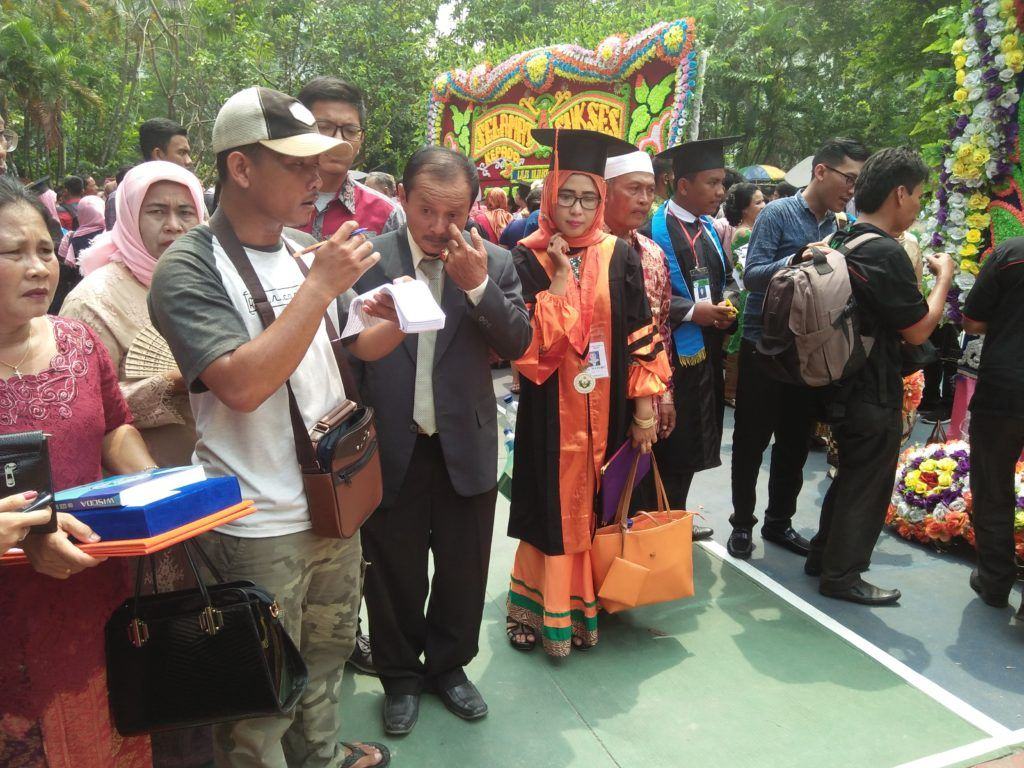 Foto Wisuda Unimed