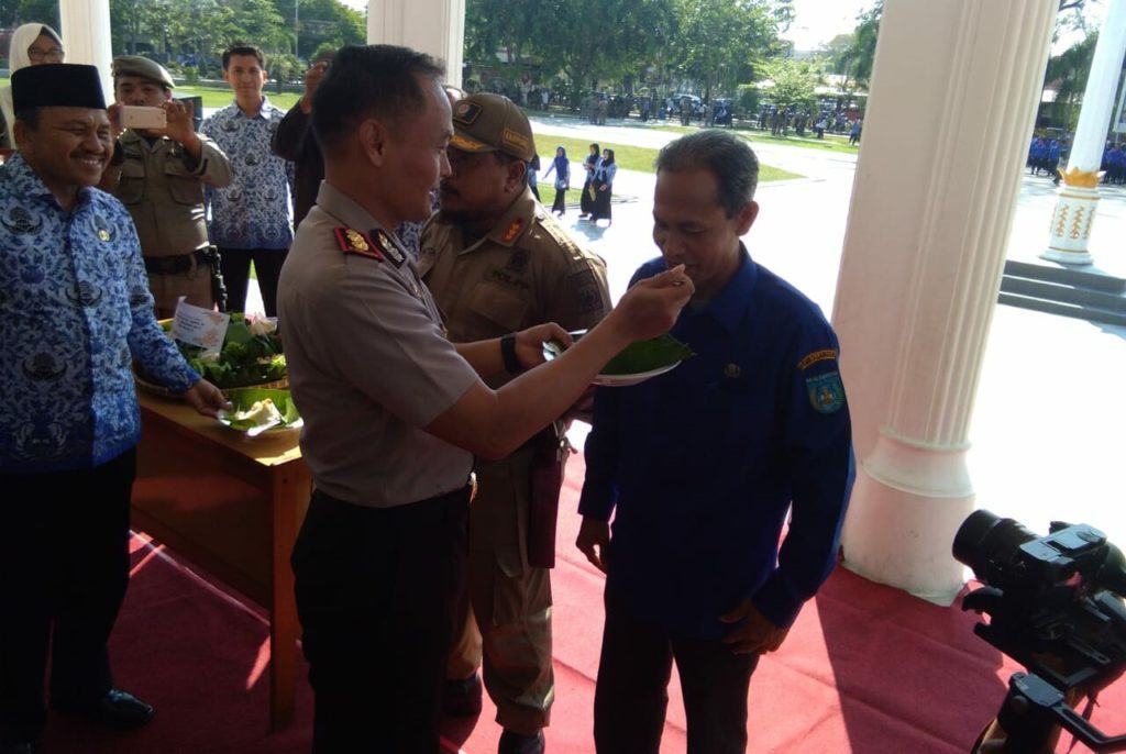 Upacara Peringatan HUT