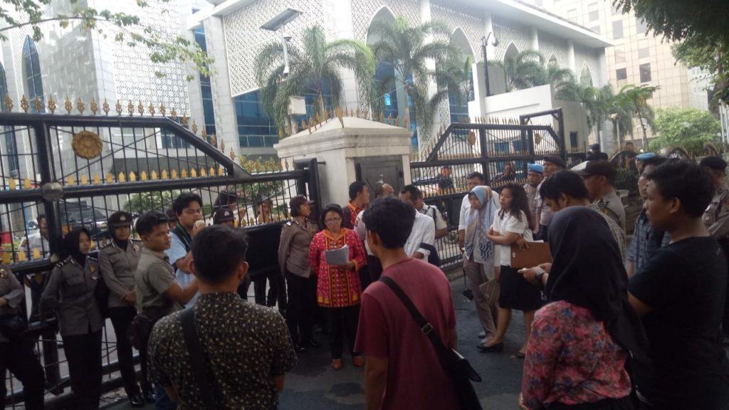 HMI Sumut Demo, Minta Dirut RSU Adam Malik Dicopot