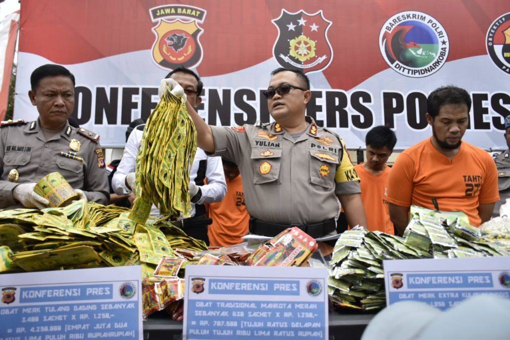 Polres Banjar, Bekuk Pengedar Obat Tradisional Tanpa Izin