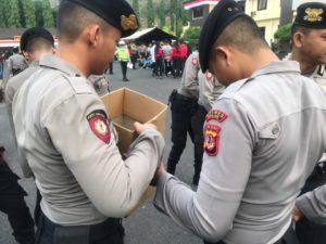 Rabu Sedekah, Sat Sabhara Polres Banjar Laksanakan Giat Sedekah