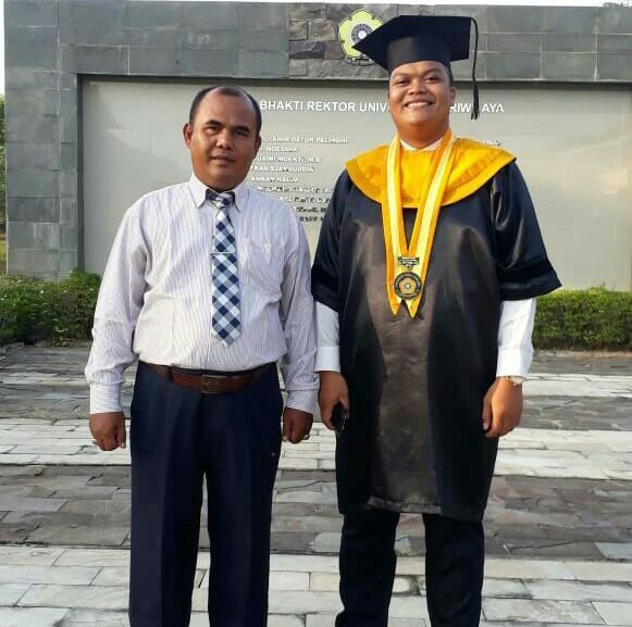 Anak Pedagang Kue Asal Tanjung Pura, Ini Profil Doktor Adri Huda