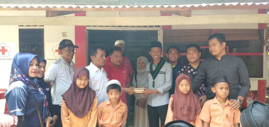 HMI Komisariat FDK UINSU, Donasikan Buku ke Taman Baca PMI Medan Denai