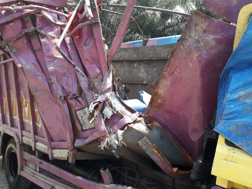 Kecelakaan Labuhanbatu, Bus PMH Kontra Colt Diesel Memakan Korban