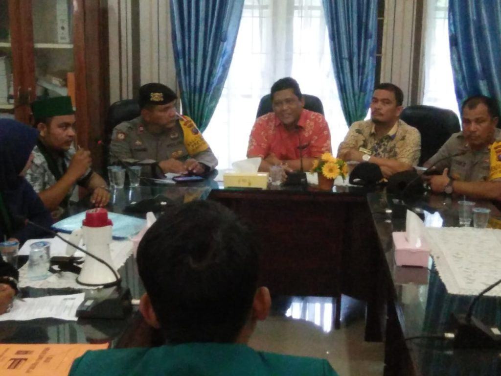 HMI Cabang Langkat, Kadis Pendidikan Temui Mahasiswa di Gedung DPRD