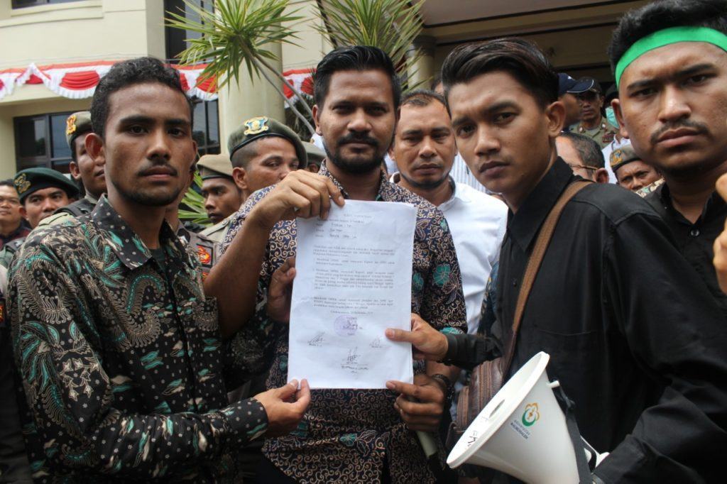 HMI sebut Oknum Polisi Vampir, DPRK Lhokseumawe Sepakati Petisi