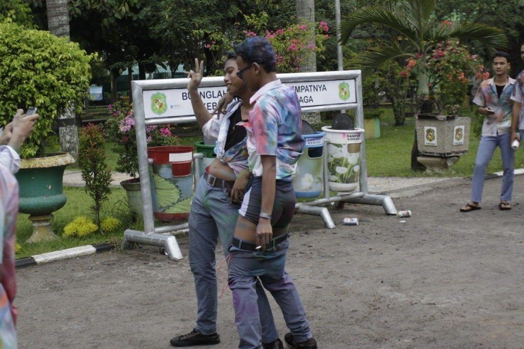 [Foto] Ragam Aksi Corat-Coret Seragam di Kota Medan (4)