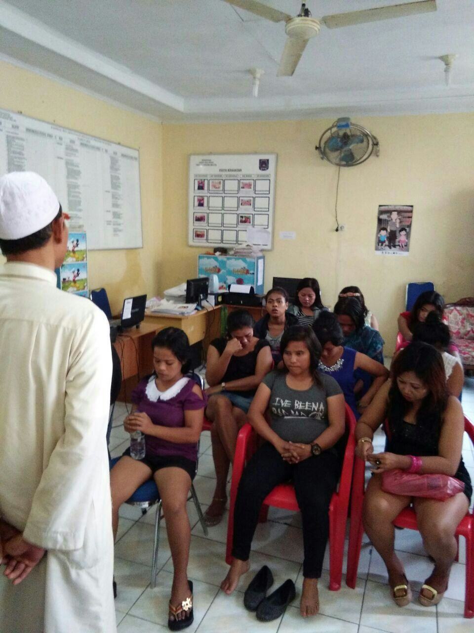 13 Wanita Tunasusila (WTS) yang terjaring razia
