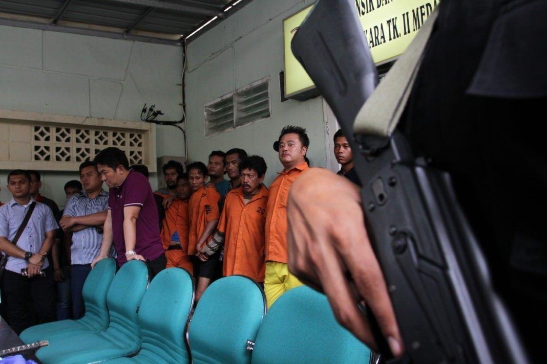 Yogoy/Tujuh tersangka pembunuhan Kuna saat dipaparkan oleh Kapolda Sumut