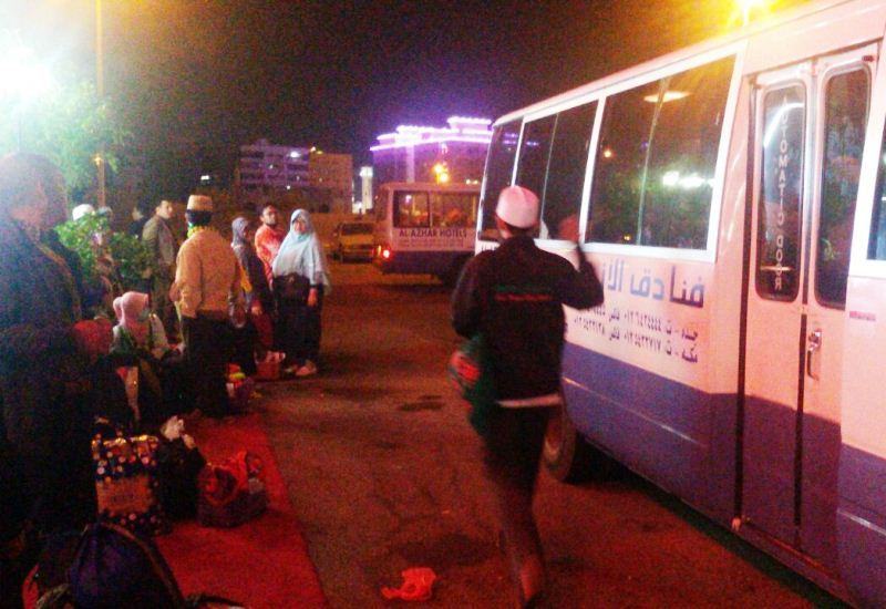 KUHI KJRI/Jemaah umrah Indonesia bersiap menuju bandara di Jeddah untuk pulang ke Tanah Air