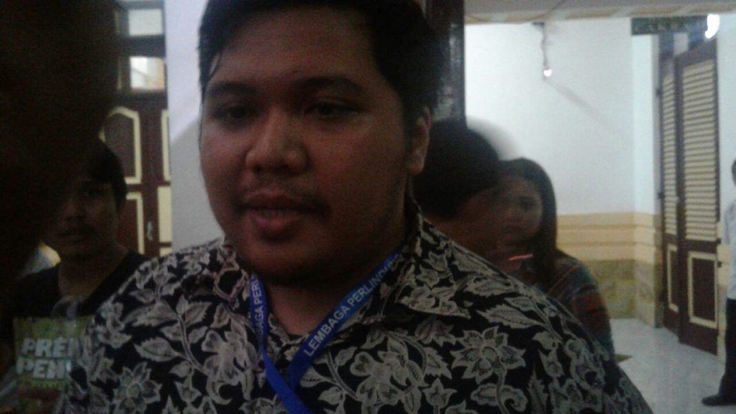 Kamera Dan Handphone Dirampas, Video Dan Foto Dihapus. Dua Wartawan Ini Dilarang Meliput Oleh Oknum LPSK Video Dan Foto Dihapus. Dua Wartawan Ini Dilarang Meliput Oleh Oknum Lembaga Perlindungan Saksi dan Korban (LPSK).