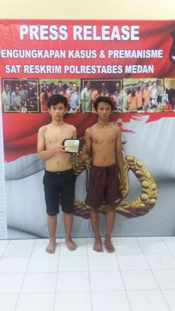 Dua Pencuri kaca spion di tangkap