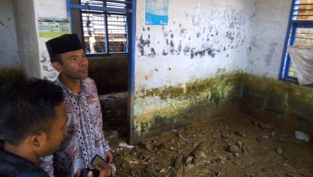 Puskesmas Pembantu (Pustu) Yang berubah Fungsi Menjadi Pembuangan Sampah Puskesmas Pembantu berubah Fungsi Menjadi Pembuangan Sampah