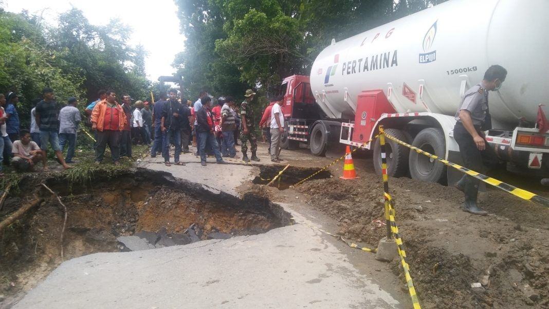 Akses Siantar-Prapat Nyaris Teputus, Jalur Dialihkan