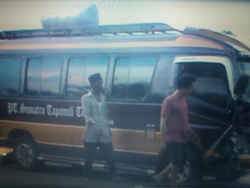 Di Tabrak Bus, Warga Karang Baru Tewas Dengan Kaki Berlipat-lipat
