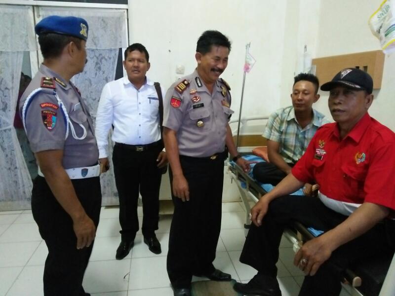 Minum Dipakter Tuak, Polisi Arogan Bogem Pengunjung