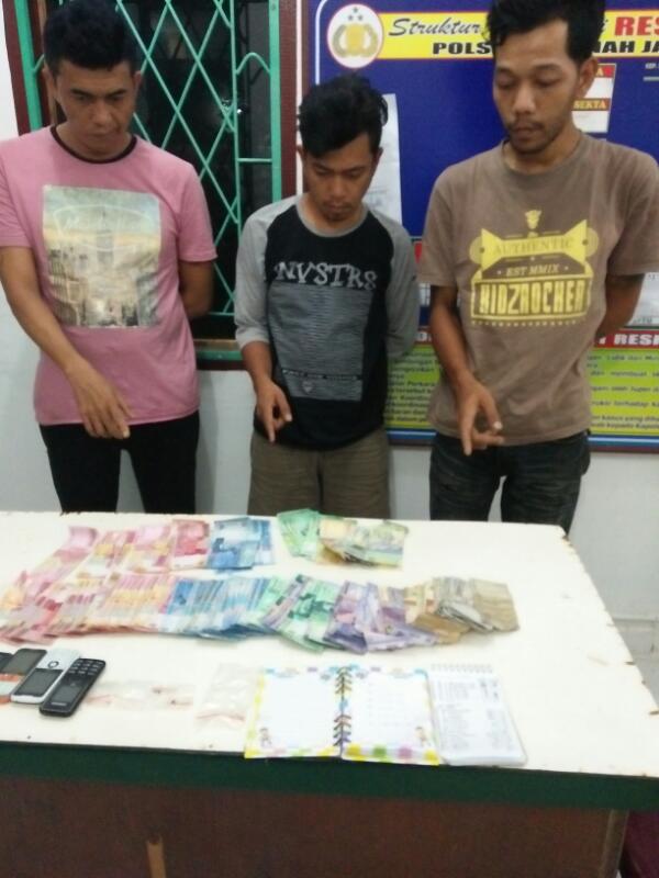 Polsek Tanah Jawa Sikat Bandar Sabu, 5 Orang Diboyong