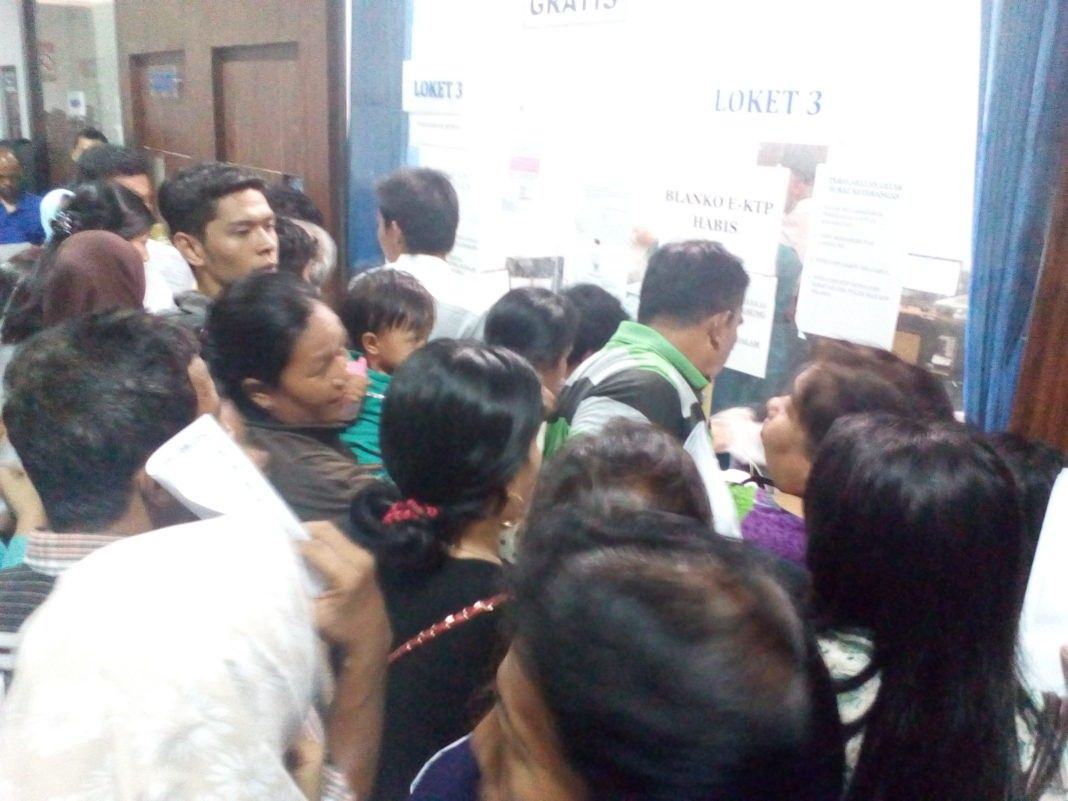 Warga Medan Mengeluh Belum Bisa Dapat e-KTP, Disdukcapil Janjikan Ketersediaan Blanko Selasa Mendatang