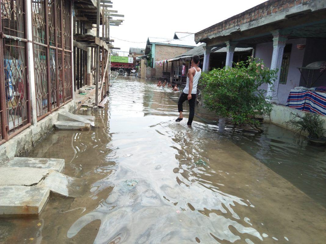 Air Pasang di Tanjung Tiram