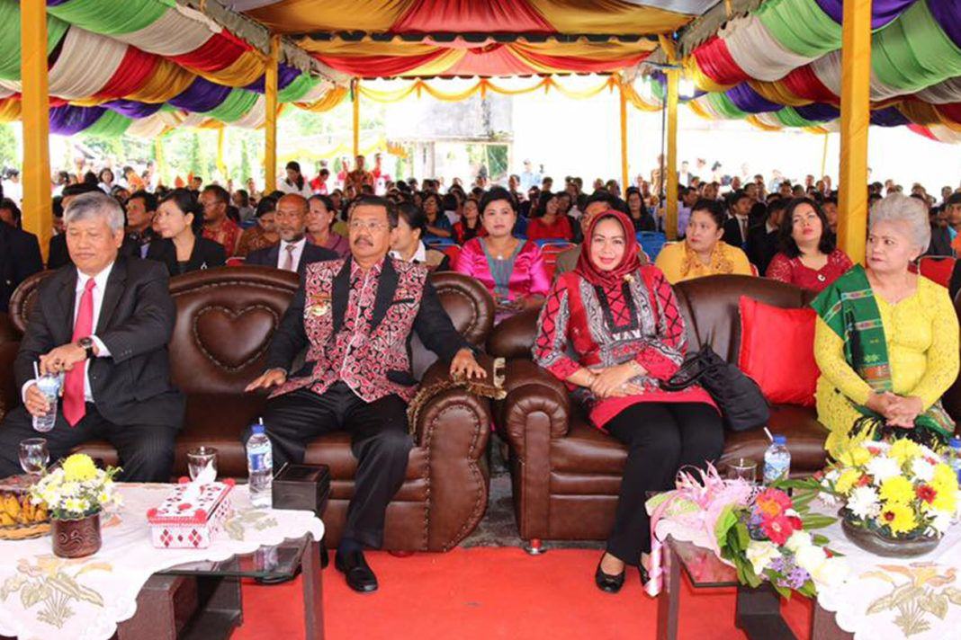 Berkunjung ke HKBP Pearaja