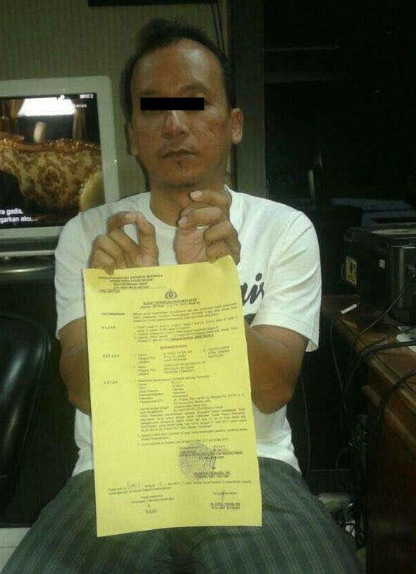 Curi Data Perusahaan