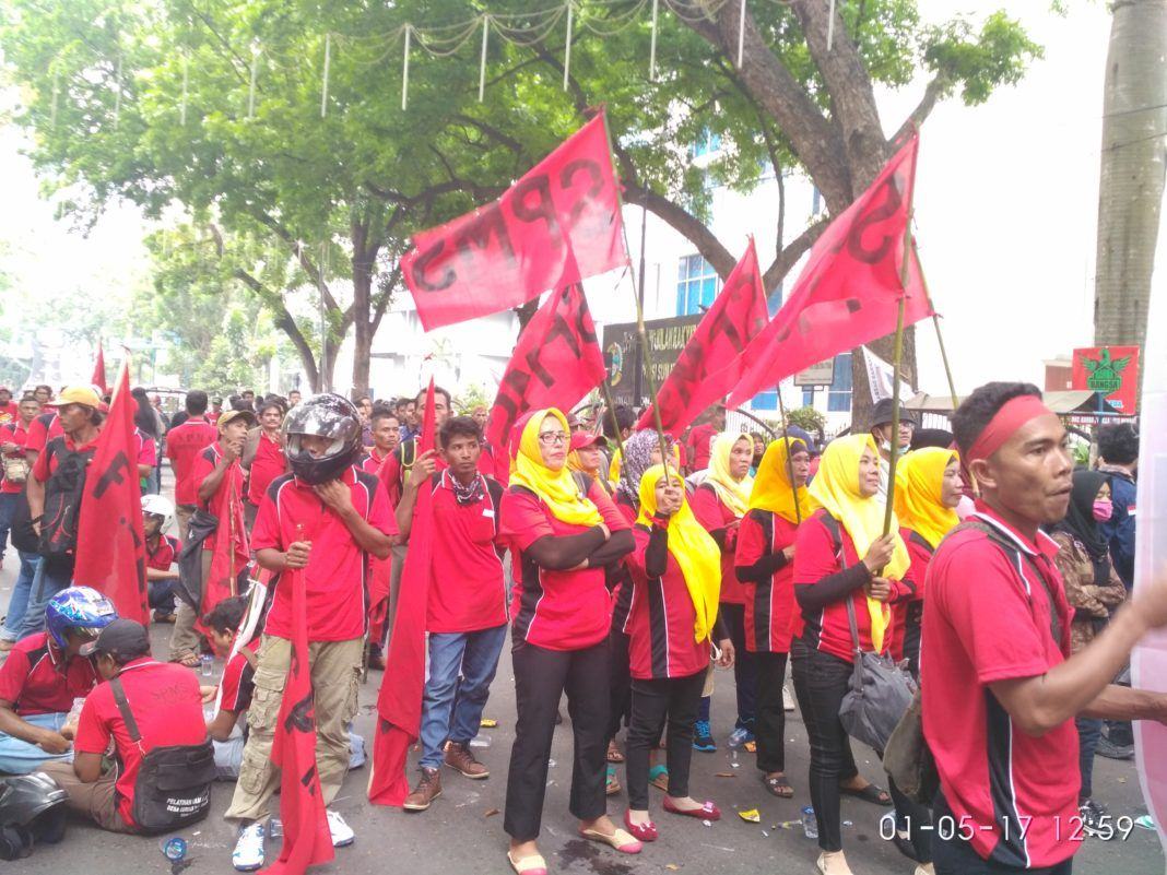 Demo Buruh Medan Kaum Ibu