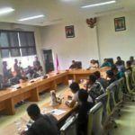 Demo Mahasiswa Labuhanbatu, Pangonal Menghindar dan Suhaimi Temui Massa Aksi