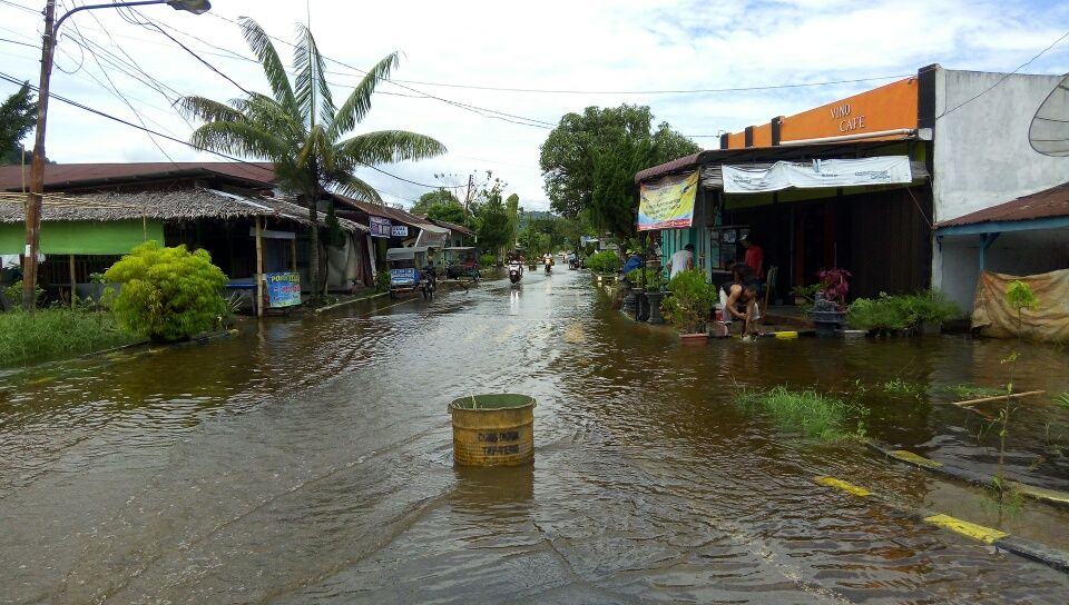 Hujan deras Tapteng