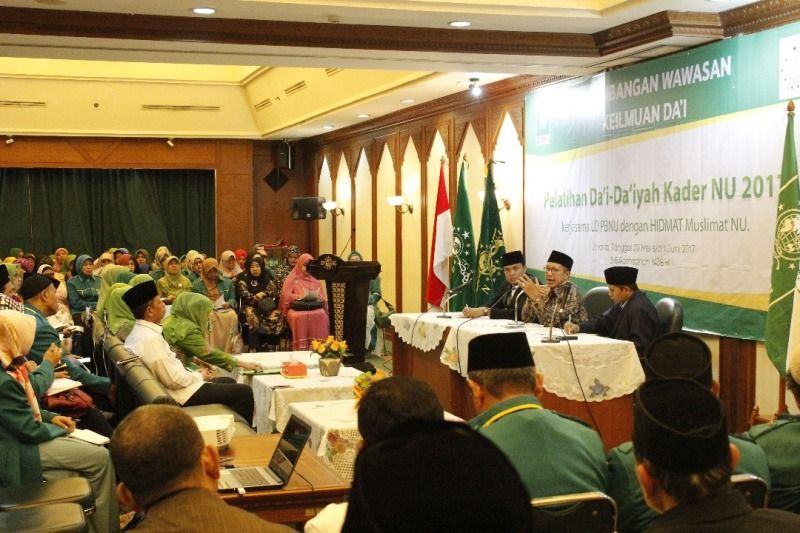 Foto: Menag jadi pembicara pada Pelatihan Dai - Da'iyah Kader NU 2017 di Kantor PBNU.