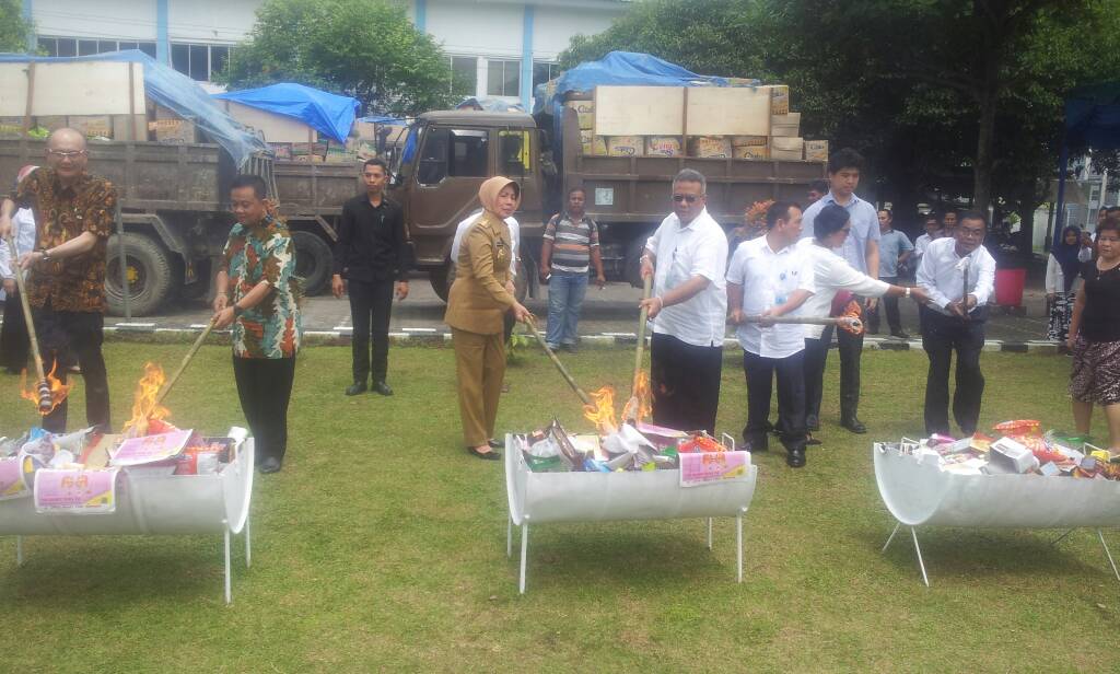 Pemusnahan Makanan dan Obat Ilegal