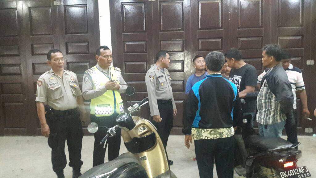 Rebutan Lahan Parkir Tembung