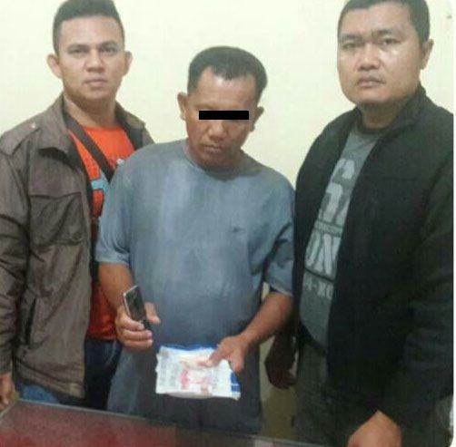Petani sambil Juru Tulis Togel