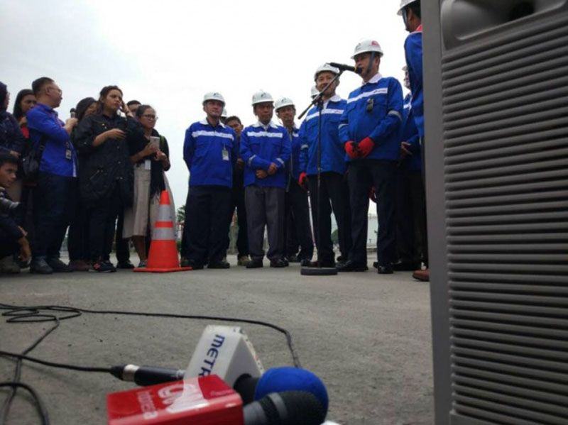 Foto: Menteri ESDM Ignasius Jonan saat konferensi pers di Terminal BBM Plumpang, Jakarta Utara.