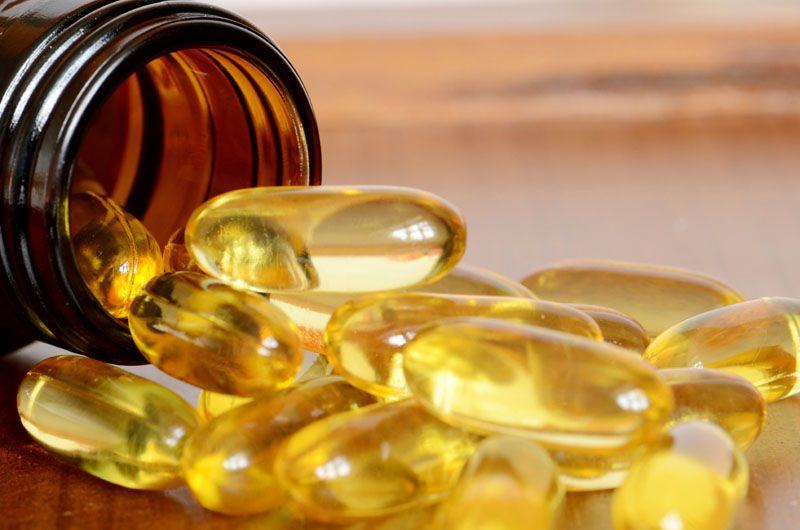 Ternyata tak hanya bermanfaat untuk kulit tubuh saja, tapi minyak vitamin E juga efektif untuk perawatan rambut.