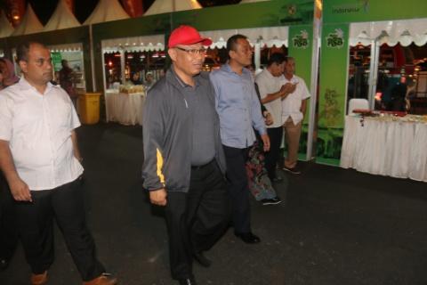 Foto: Wakil Wakil Walikota Medan Ir Akhyar Nasution MSi saat menghadiri acara panggung seni budaya (PSB) Kota Medan di seputaran Lapangan Merdeka Medan, Sabtu (29/7) malam.