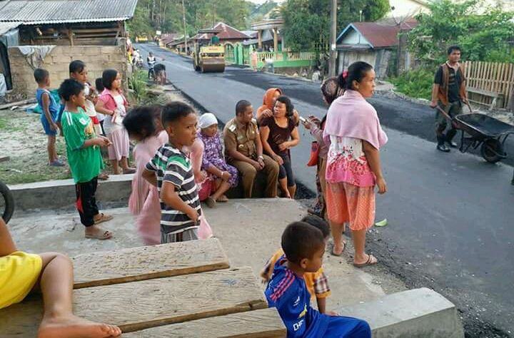 Bupati Tapteng Tinjau Pembangunan