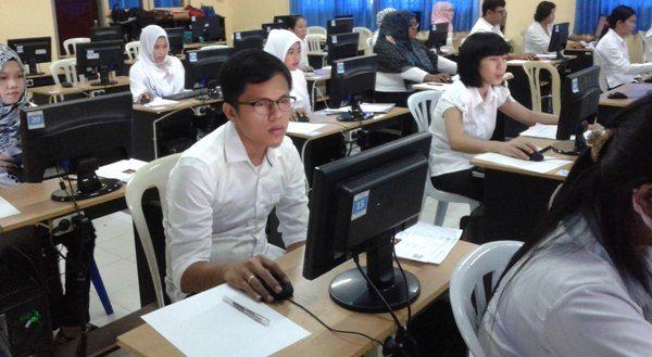 Foto: Pendaftaran Calon Pendaftaran Pegawai Negeri Sipil (CPNS) melalui jaringan web Sistem Seleksi CPNS Nasional.