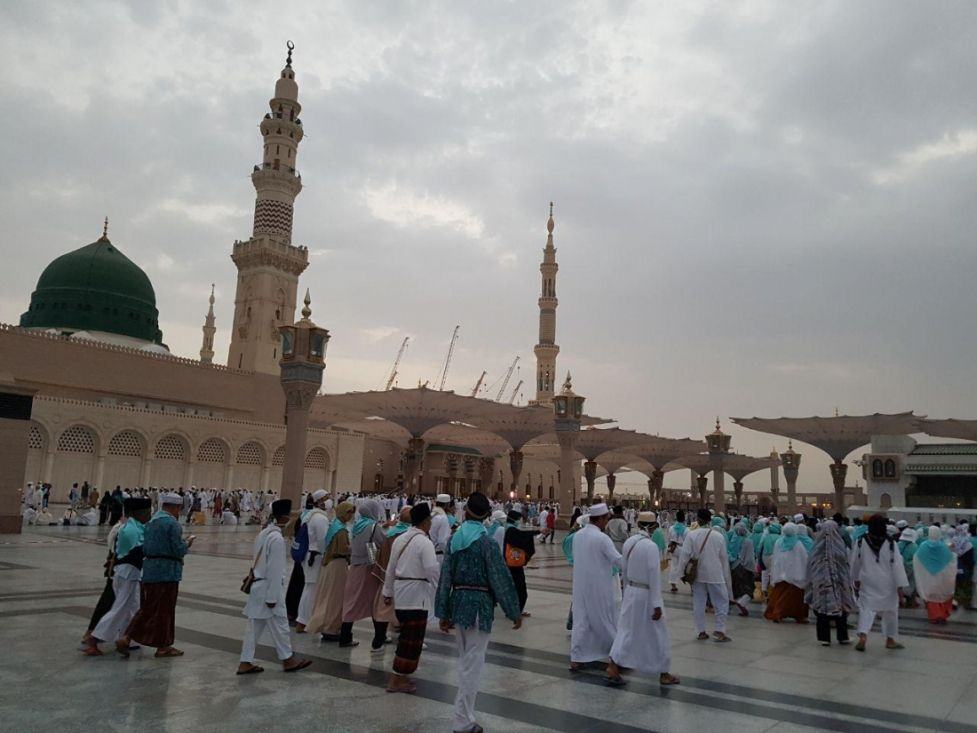 Foto: Jemaah haji Indonesia mulai ramaikan Masjid Nabawi.