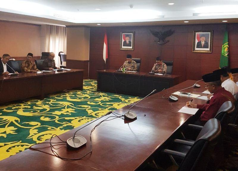 Foto: Gubernur Kaltara Irianto Lambrie temui Menag Lukman melaporkan kesiapan STQ Nasional XXIV di Tarakan.