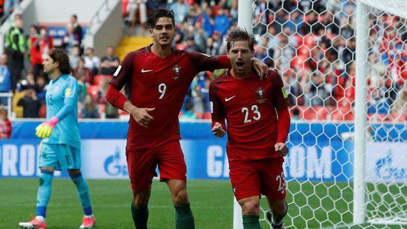 Portugal kalahkan Meksiko 2-1. (REUTERS/Sergei Karpukhin)