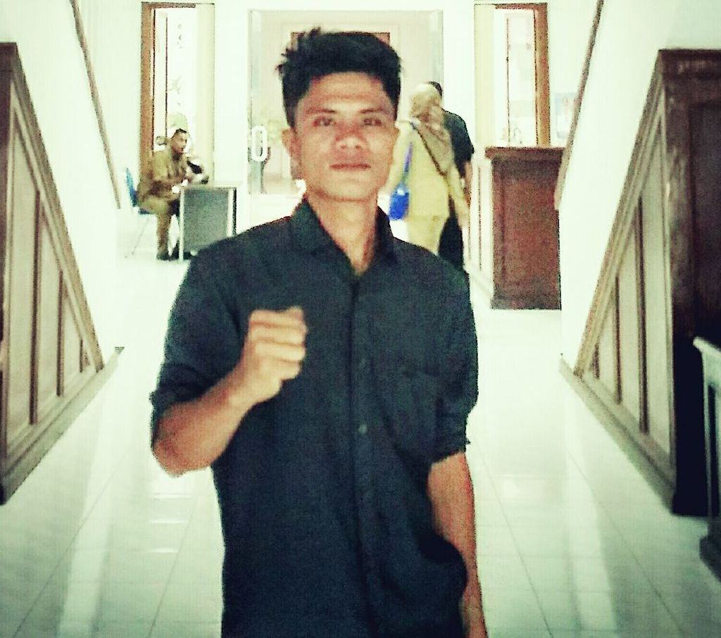 Bangun Dinasti Politik