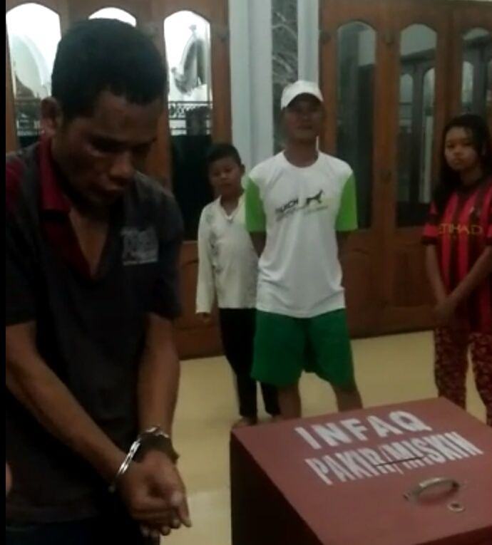 Curi Uang Kotak Infaq