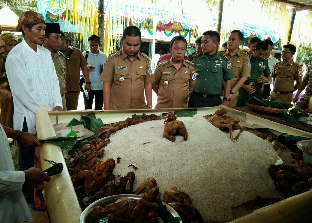 Kenduri Bersih Desa dan Pagelaran