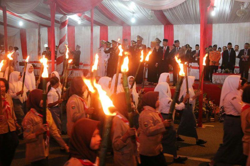 Foto: Peserta Pawai Obor.