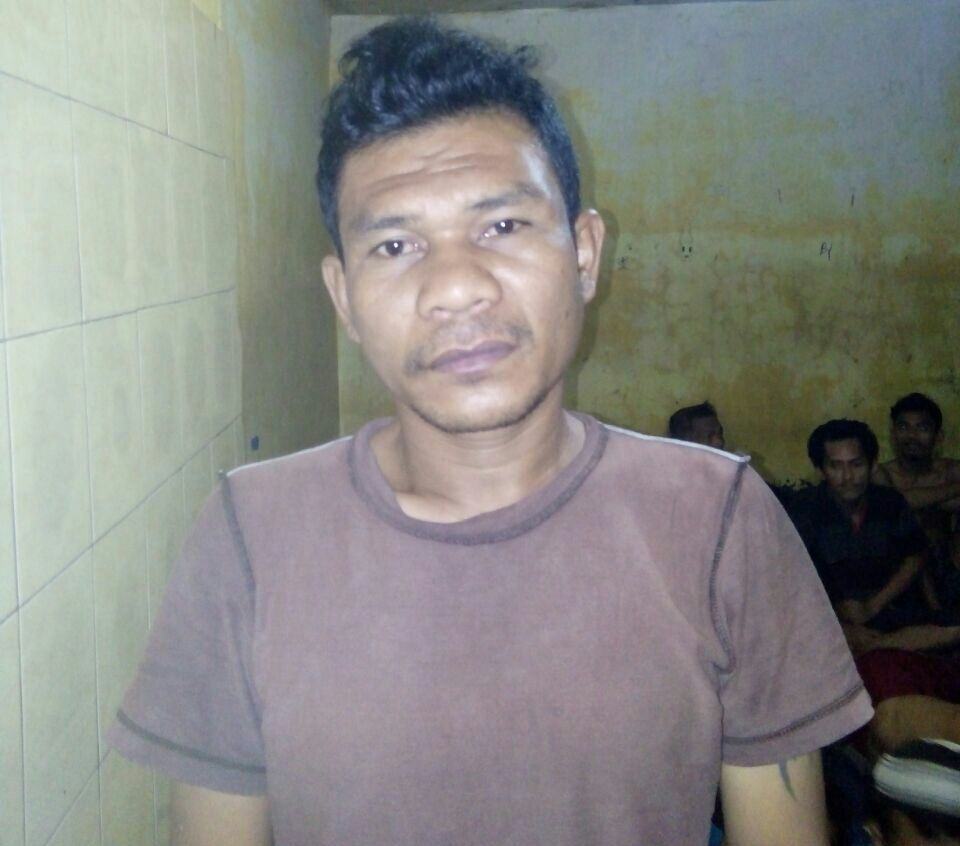 Simpan Sabu di Celana