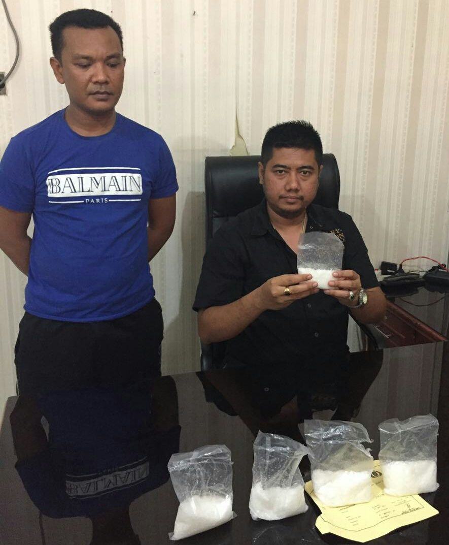 Simpan Sabu di Jok Mobil,