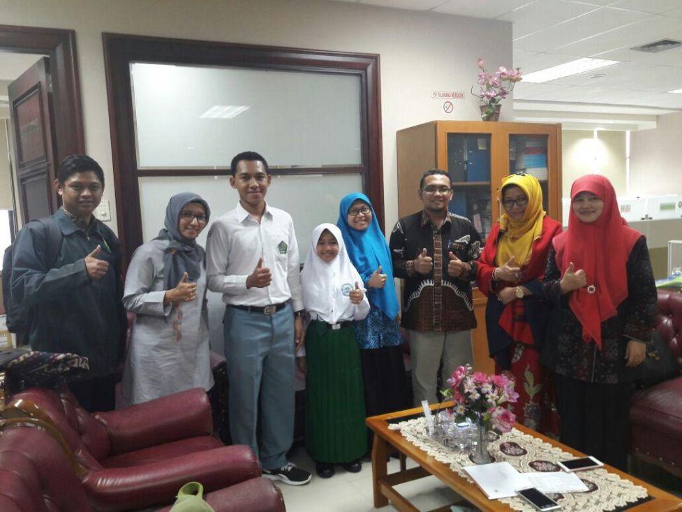 Foto: Menteri Sekretaris Negara mengundang para Teladan Nasional untuk bersilaturahmi dengan Presiden RI, Joko Widodo dan Ibu Hj. Iriana Joko Widodo.