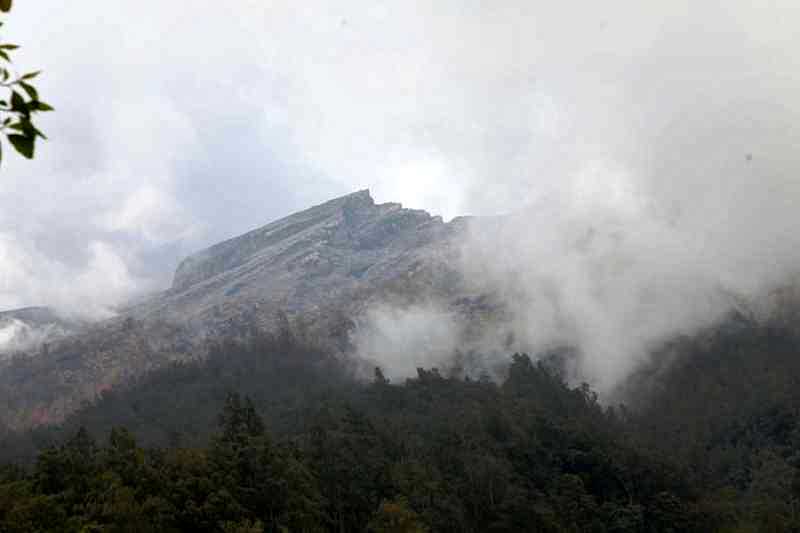 Foto: Gunung Agung, Bali.
