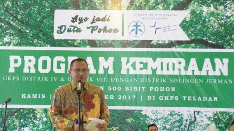 Foto: Wakil Walikota Medan Ir H Akhyar Nasution M.Si saat menghadiri acara yang digelar jemaat Gereja Kristen Protestan Simalungun (GKPS) Teladan Medan di halaman GKPS Teladan, Jalan DR GM Panggabean No. 7 Medan, Kamis (21/9).