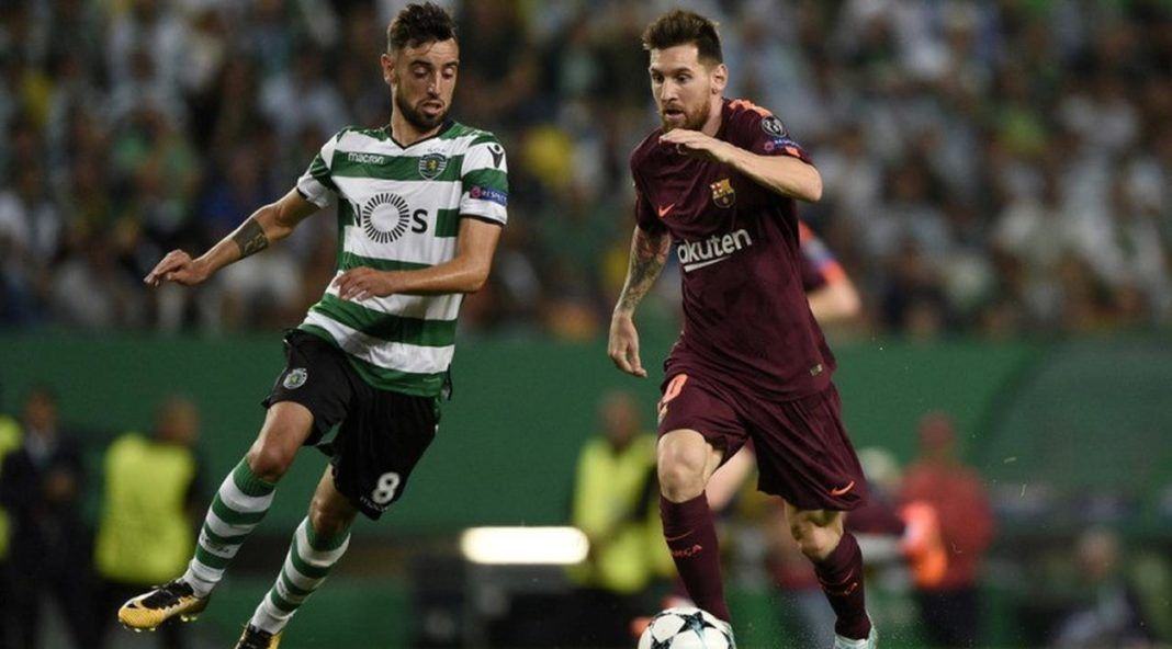 Foto: Striker Barcelona Lionel Messi (kanan) mendapat pengawalan dari bek Sporting CP Bruno Fernandes pada laga Liga Champions di Stadion Jose Alvalade, Lisbon, Kamis (28/9). (dok. UEFA)